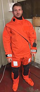IMSUITORANGE179