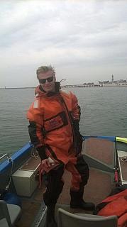 IMSUITORANGE246