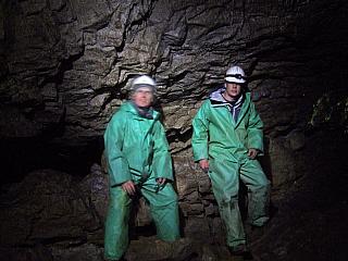 CAVE 005