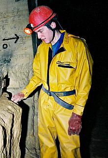 CAVE 119