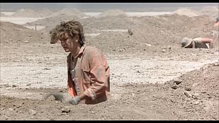 Holes 00 