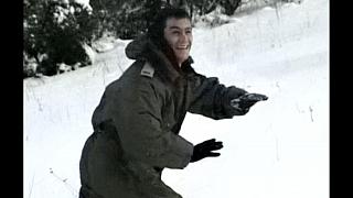 YOSSI 052