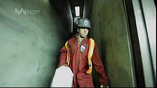 V 13