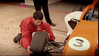 Young Mechanic 040