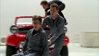 GLEE GREASE 14