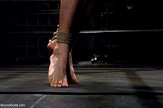 BOUNDGODS 0606