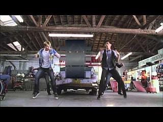 GLEE - Full Performance of "Grease Lightning"