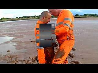 Mud Kissing 2
