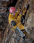 CAVE 124